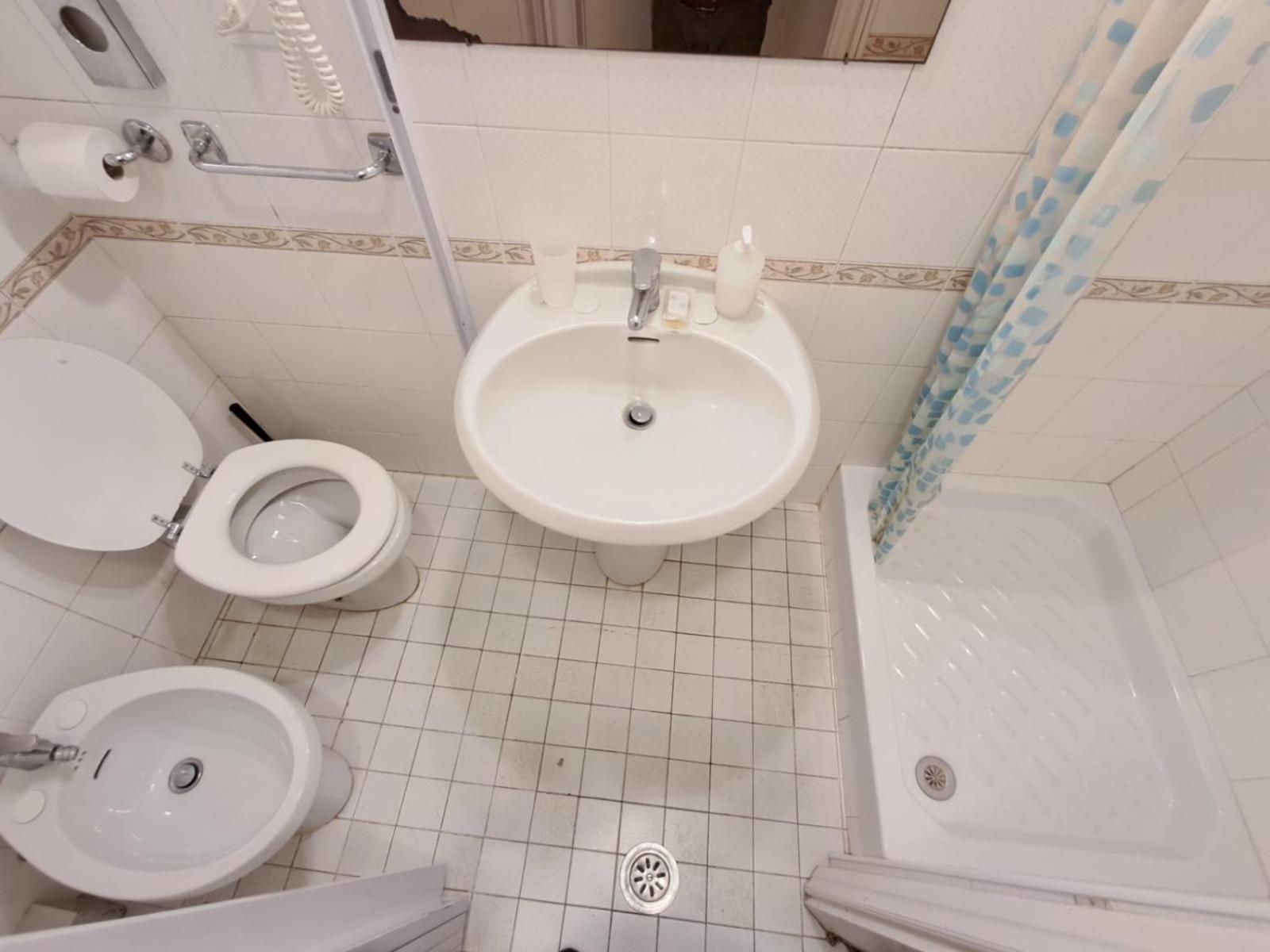 Nahid Accommodation Рим Екстер'єр фото
