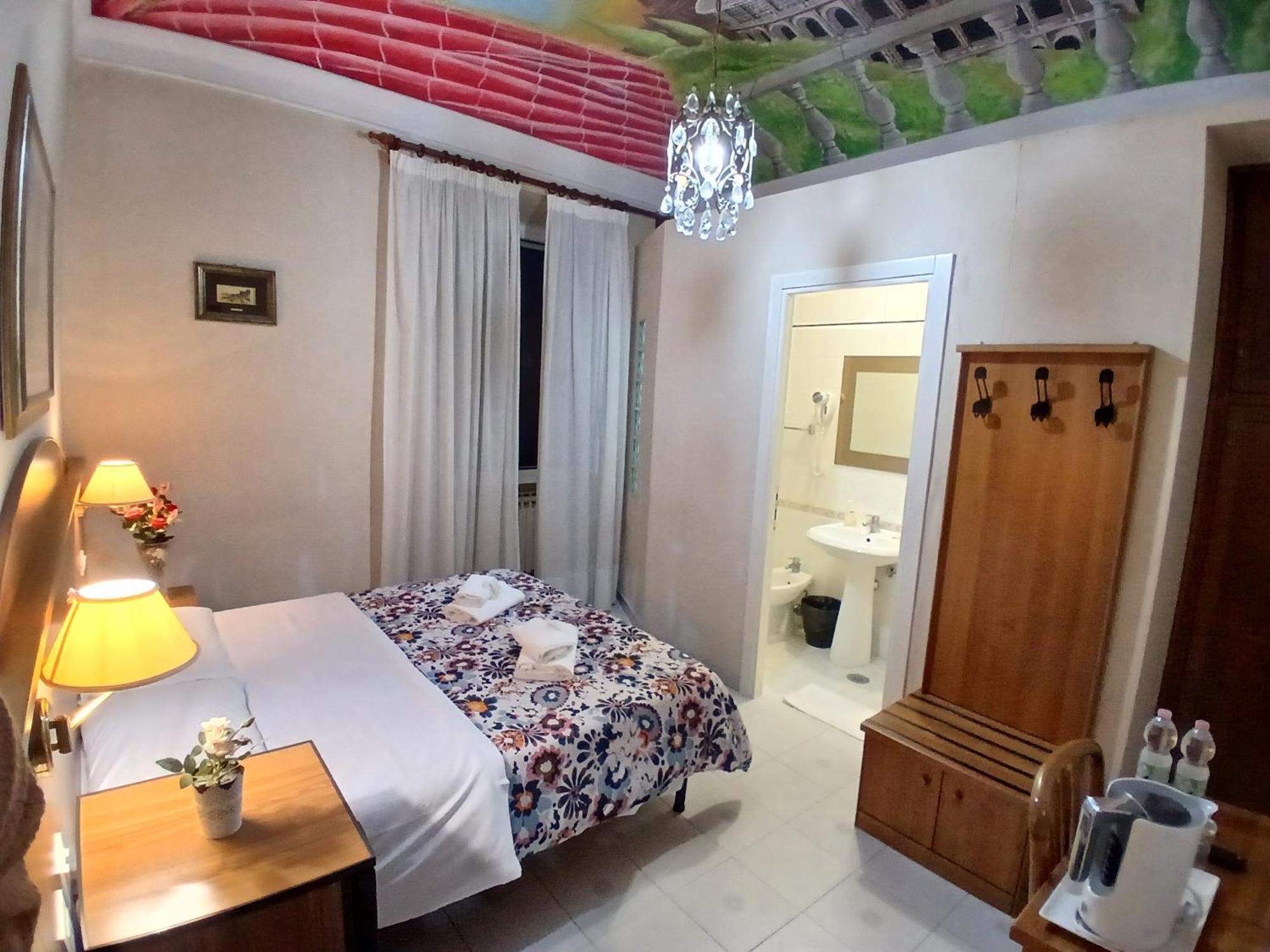 Nahid Accommodation Рим Екстер'єр фото